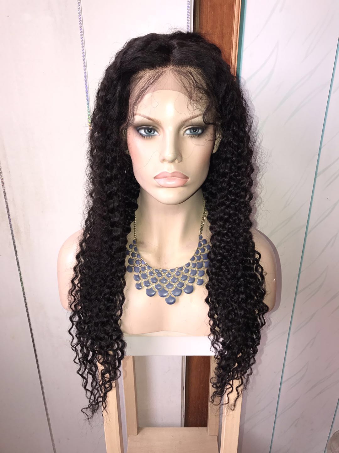 full lace wig