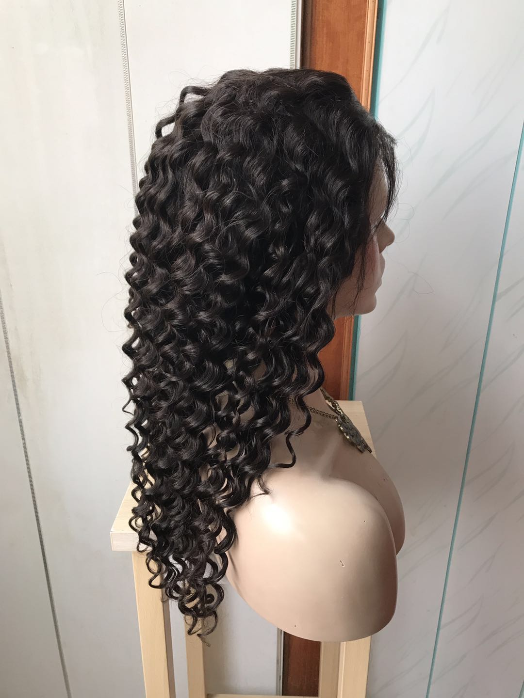 full lace wig